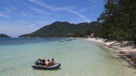 Backpacker's family 'grateful' for Thai king's clemency .